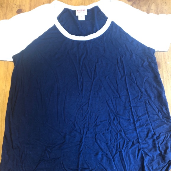 t-shirt - Picture 1 of 1